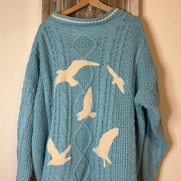 Taylor Swift Light Blue Cable Knit Cardigan - Picture 7 of 11